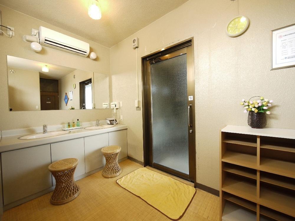 Hotel Route-Inn Komoro Екстериор снимка