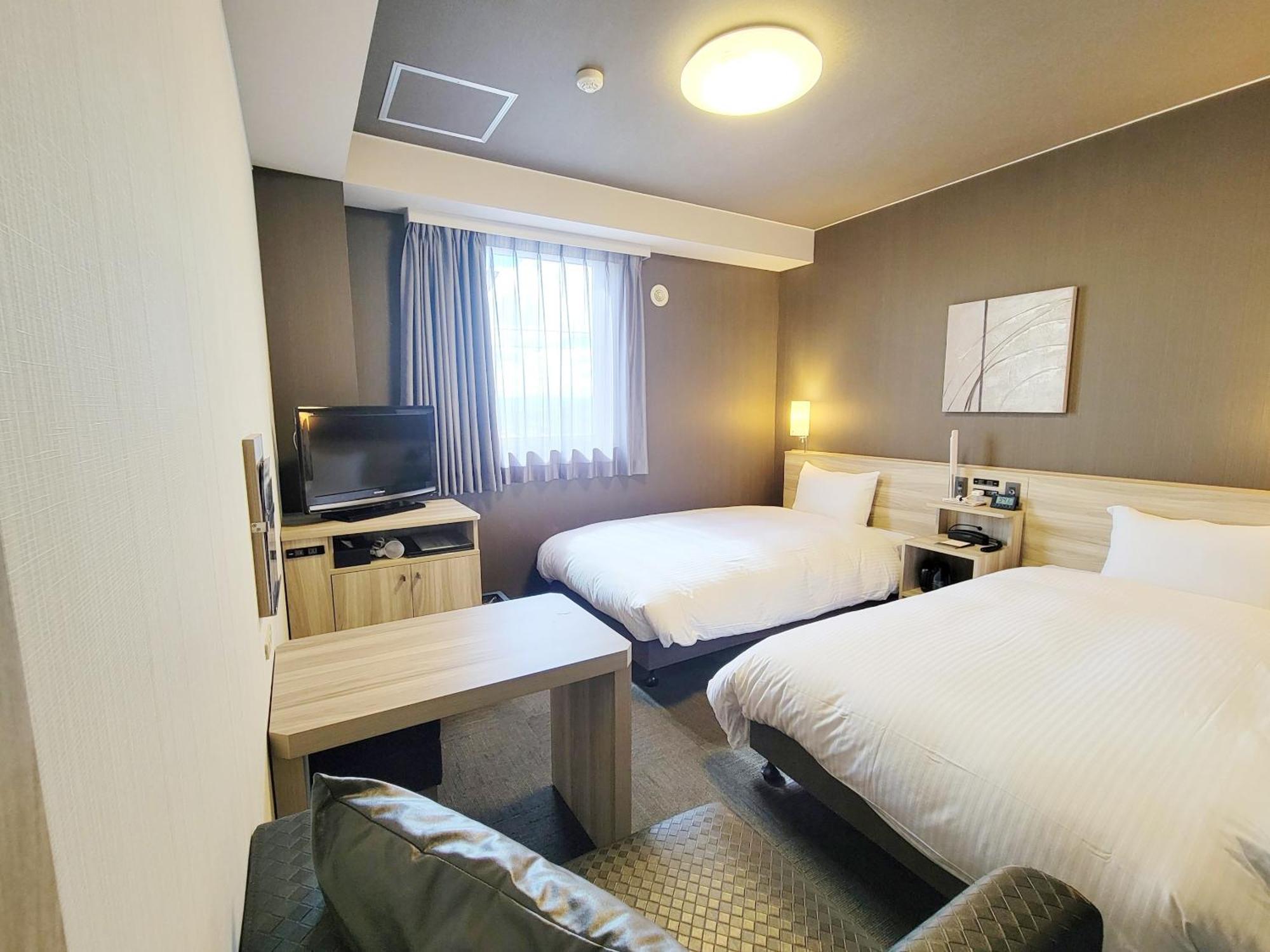 Hotel Route-Inn Komoro Екстериор снимка